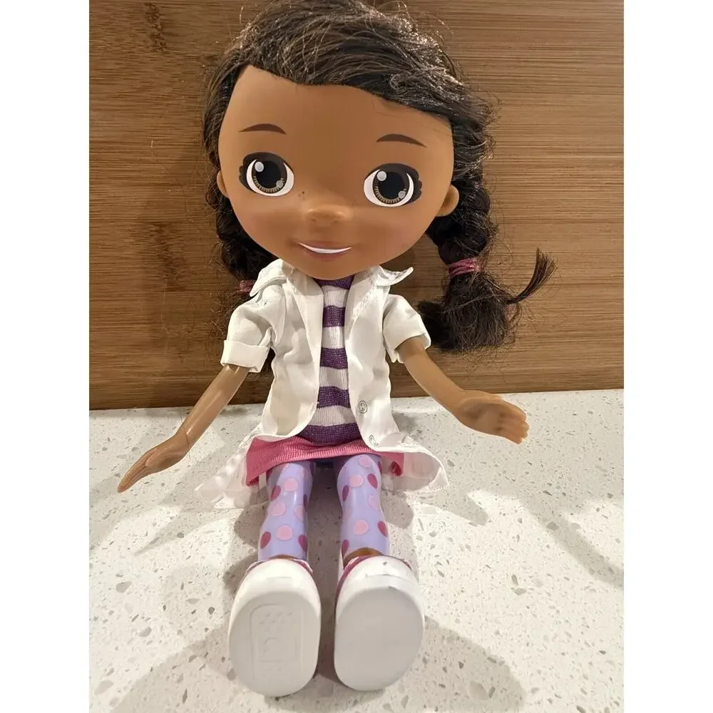 Disney Doc McStuffins‎ Talking Toy Hospital Doctor Doll